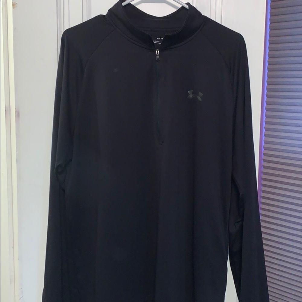 Underamor loose half zip Men’s XL